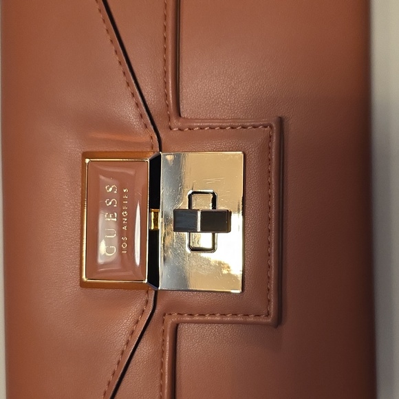 Guess Clutch/Large Wallet - Picture 2 of 5